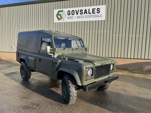 Land Rover Defender Wolf 110 (REMUS) RHD Hard Top